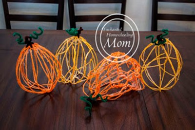 Homeschool Preschool - yarn pumpkins