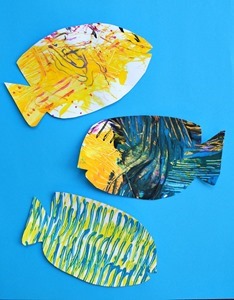 Fork-Painted-Fish-Art-for-Kids