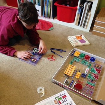 Snap circuits