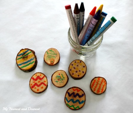 Melted-Crayon-Wood-Slice-Easter-Eggs.-What-a-neat-Easter-great.-Fun-for-all-ages