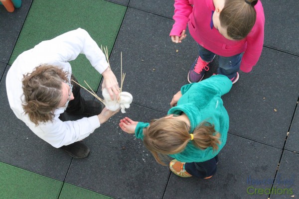 Egg Drop #STEM Challenge for kids-40