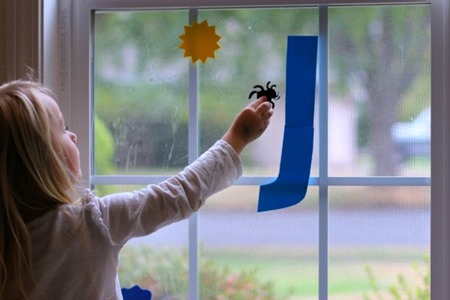 Itsy-Bitsy-Spider-Window-Activity-for-Kids-nursery-rhyme