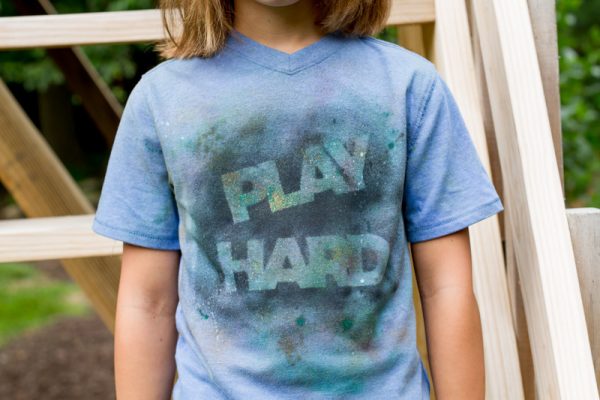 PLAY-HARD-splatter-paint-shirt-tutorial-andreasnotebook.com-6