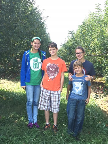 apple picking with kids