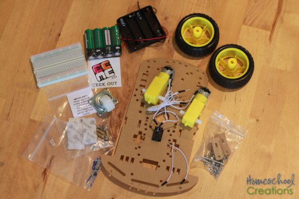 building-q-the-robot-robotics-for-kids-from-eeme-4