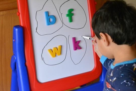 circle-the-magnetic-letter-activity